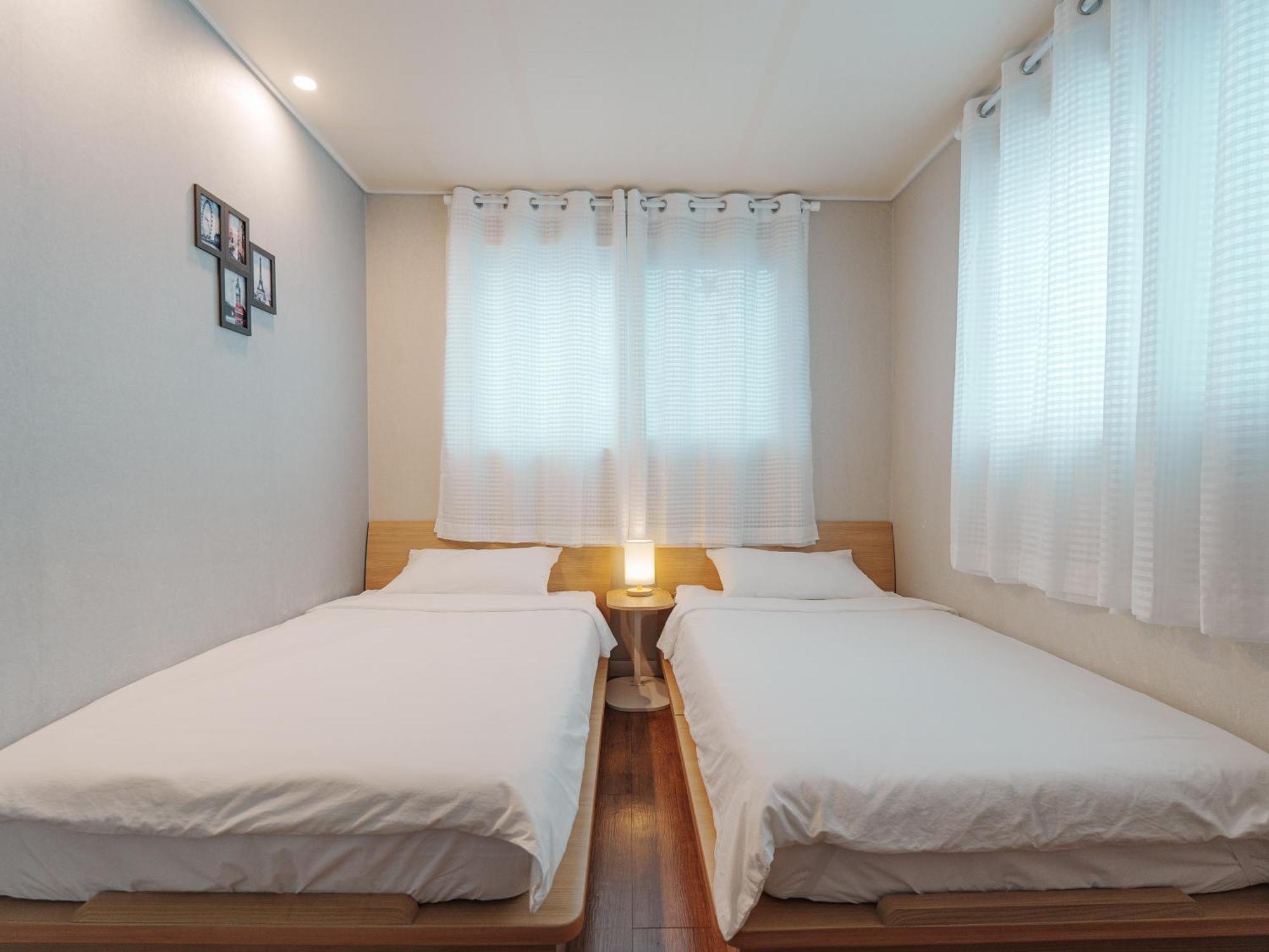 Rain Boots Guest House อินชอน ภายนอก รูปภาพ