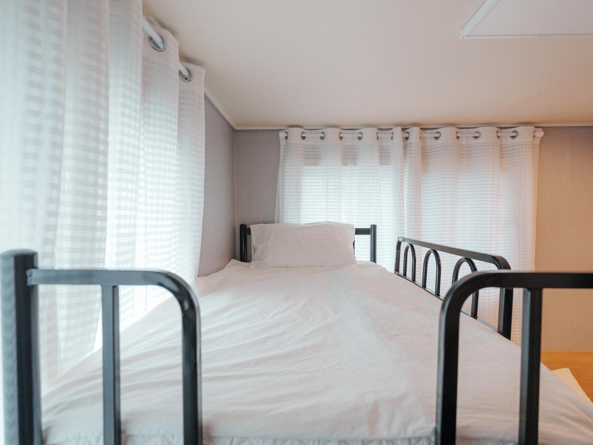 Rain Boots Guest House อินชอน ภายนอก รูปภาพ